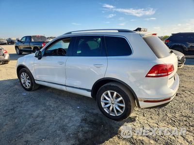 Drugie zdjęcie samochodu z przodu: 2016 VOLKSWAGEN TOUAREG SPORT VIN:WVGEF9BP4GD002397 - miniatura