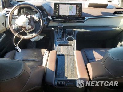 Zdjęcie 8 z 13 samochodu: 2022 TOYOTA SIENNA PLATINUM 7-PASSENGER VIN:5TDESKFC3NS063921 - miniatura