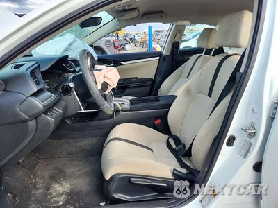 Zdjęcie 7 z 12 samochodu: 2018 HONDA CIVIC LX VIN:19XFC2F50JE203799 - miniatura
