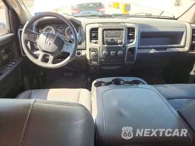 Zdjęcie 8 z 12 samochodu: 2018 RAM 1500 ST VIN:1C6RR6FG2JS210858 - miniatura
