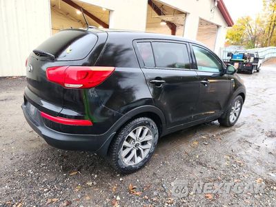 Trzecie zdjęcie samochodu z tyłu: 2016 KIA SPORTAGE LX VIN:KNDPBCAC2G7856999 - miniatura