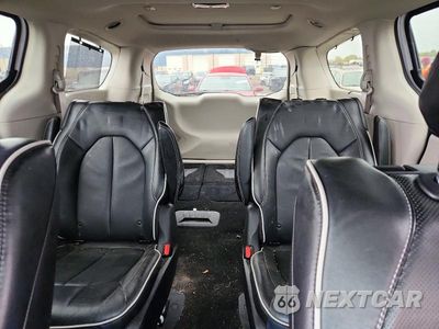 Zdjęcie 10 z 14 samochodu: 2021 CHRYSLER PACIFICA HYBRID LIMITED VIN:2C4RC1S74MR563112 - miniatura
