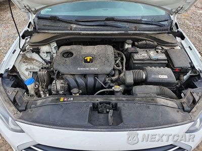 Zdjęcie 11 z 12 samochodu: 2018 HYUNDAI ELANTRA SEL VIN:5NPD84LF6JH245584 - miniatura