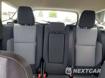 Zdjęcie 10 z 13 samochodu: 2017 FORD ESCAPE SE VIN:1FMCU0GD1HUC28129 - miniatura