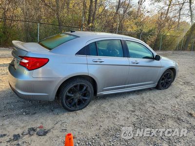 Trzecie zdjęcie samochodu z tyłu: 2014 CHRYSLER 200 LIMITED VIN:1C3CCBCG2EN172831 - miniatura