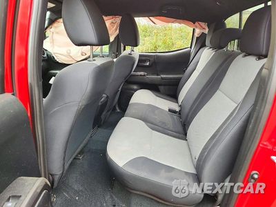 Zdjęcie 10 z 12 samochodu: 2021 TOYOTA TACOMA TRD SPORT VIN:3TMCZ5AN8MM448810 - miniatura