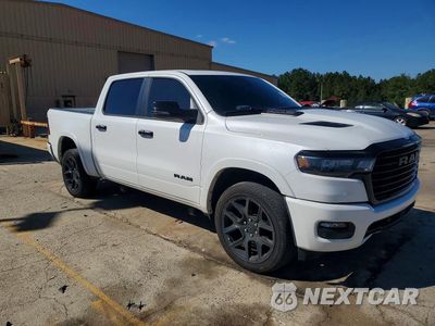 Czwarte zdjęcie samochodu z boku: 2025 RAM 1500 LARAMIE VIN:1C6SRFJP3SN627494 - miniatura