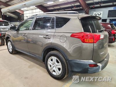 Drugie zdjęcie samochodu z przodu: 2015 TOYOTA RAV4 LE VIN:JTMBFREV6FD148705 - miniatura