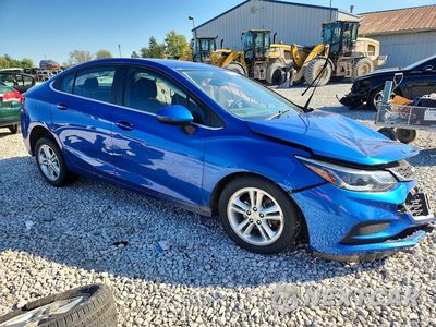 Czwarte zdjęcie samochodu z boku: 2018 CHEVROLET CRUZE LT VIN:1G1BE5SM1J7159845 - miniatura