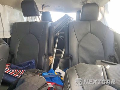 Zdjęcie 10 z 13 samochodu: 2022 TOYOTA HIGHLANDER LIMITED VIN:5TDDZRBH5NS570840 - miniatura