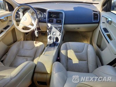 Zdjęcie 8 z 13 samochodu: 2015 VOLVO XC60 T6 PREMIER VIN:YV449MDK0F2745903 - miniatura