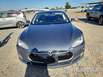 Piąte zdjęcie samochodu w środku: 2013 TESLA MODEL S VIN:5YJSA1DP5DFP10571 - miniatura