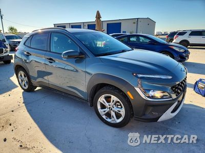 Czwarte zdjęcie samochodu z boku: 2023 HYUNDAI KONA SEL VIN:KM8K32AB3PU952257 - miniatura