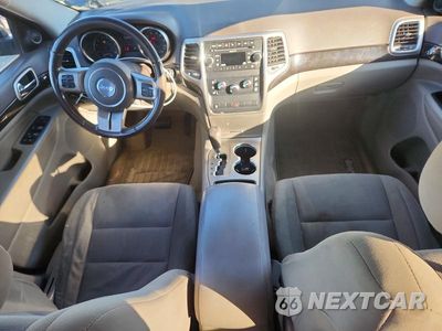 Zdjęcie 8 z 13 samochodu: 2012 JEEP GRAND CHEROKEE LAREDO VIN:1C4RJFAG3CC226782 - miniatura