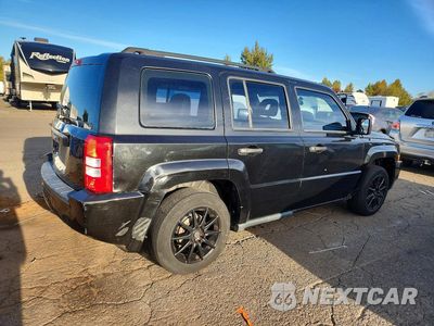 Trzecie zdjęcie samochodu z tyłu: 2008 JEEP PATRIOT SPORT VIN:1J8FT28028D682927 - miniatura
