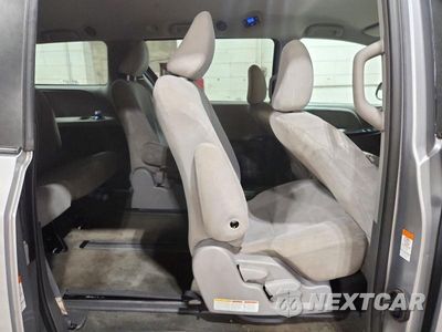 Zdjęcie 11 z 13 samochodu: 2018 TOYOTA SIENNA L VIN:5TDZZ3DCXJS948536 - miniatura