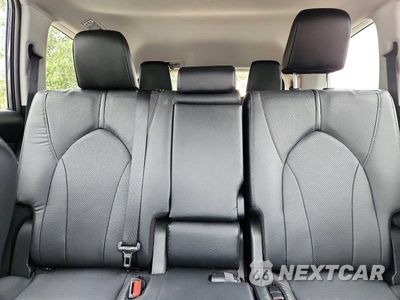 Zdjęcie 10 z 14 samochodu: 2024 TOYOTA GRAND HIGHLANDER LIMITED VIN:5TDAAAB51RS037472 - miniatura
