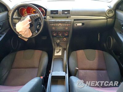 Zdjęcie 8 z 13 samochodu: 2005 MAZDA 3 S VIN:JM1BK323551261301 - miniatura