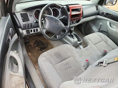 Zdjęcie 8 z 12 samochodu: 2007 TOYOTA TACOMA BASE VIN:5TENX22N67Z436190 - miniatura