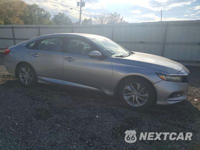 Czwarte zdjęcie samochodu z boku: 2018 HONDA ACCORD LX VIN:1HGCV1F19JA082585 - miniatura