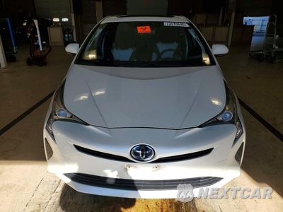 Piąte zdjęcie samochodu w środku: 2017 TOYOTA PRIUS FOUR VIN:JTDKARFU8H3034492 - miniatura