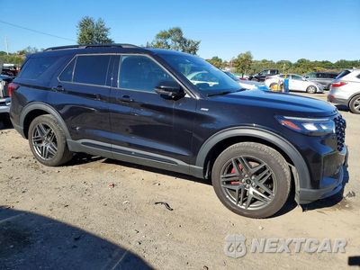 Czwarte zdjęcie samochodu z boku: 2025 FORD EXPLORER ST-LINE VIN:1FMUK8KH3SGB66984 - miniatura