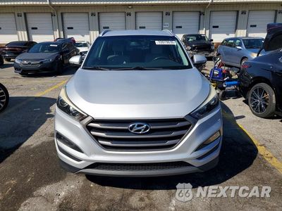 Piąte zdjęcie samochodu w środku: 2016 HYUNDAI TUCSON SPORT VIN:KM8J3CA26GU095529 - miniatura