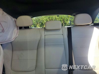 Zdjęcie 10 z 13 samochodu: 2023 MERCEDES-BENZ GLC 300 4MATIC VIN:W1NKM4HB9PU023010 - miniatura