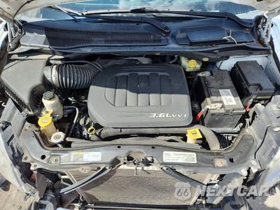 Zdjęcie 12 z 14 samochodu: 2015 DODGE GRAND CARAVAN SXT VIN:2C4RDGCG2FR689292 - miniatura