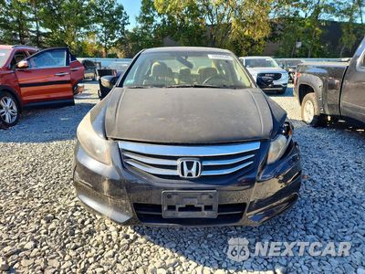 Piąte zdjęcie samochodu w środku: 2011 HONDA ACCORD LX VIN:1HGCP2F32BA119205 - miniatura
