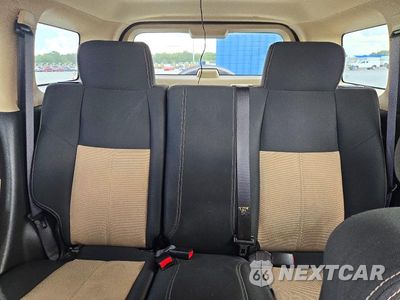 Zdjęcie 10 z 13 samochodu: 2006 HUMMER H3 VIN:5GTDN136X68104040 - miniatura
