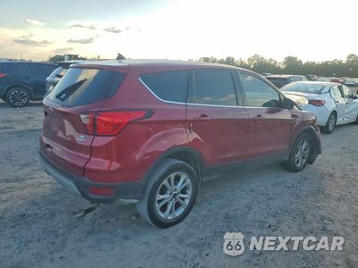 Trzecie zdjęcie samochodu z tyłu: 2019 FORD ESCAPE SE VIN:1FMCU9GD5KUA86086 - miniatura
