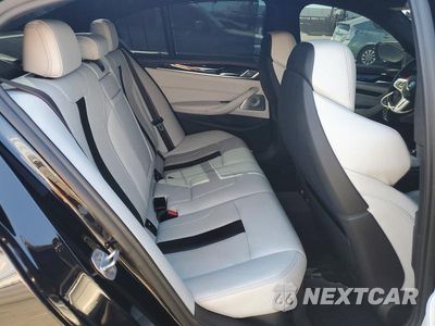 Zdjęcie 10 z 12 samochodu: 2019 BMW M5 VIN:WBSJF0C53KB284816 - miniatura