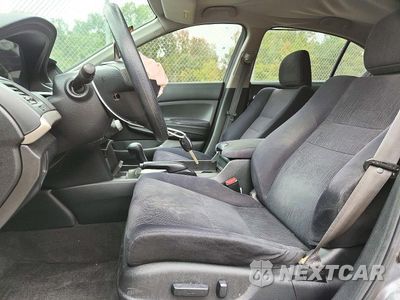 Zdjęcie 7 z 12 samochodu: 2011 HONDA ACCORD LXP VIN:1HGCP2F45BA091313 - miniatura