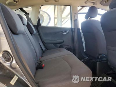 Zdjęcie 10 z 13 samochodu: 2013 HONDA FIT VIN:JHMGE8H33DC017133 - miniatura