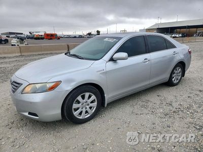 2007 TOYOTA CAMRY HYBRID JTNBB46K173037288 - główne zdjęcie licytacji z USA - miniatura