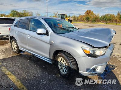 Czwarte zdjęcie samochodu z boku: 2011 MITSUBISHI OUTLANDER SPORT ES VIN:JA4AP3AU4BZ010655 - miniatura