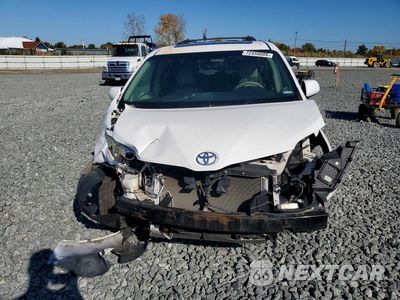 Piąte zdjęcie samochodu w środku: 2012 TOYOTA SIENNA XLE 8-PASSENGER VIN:5TDYK3DC3CS270652 - miniatura