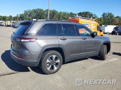 Trzecie zdjęcie samochodu z tyłu: 2024 JEEP GRAND CHEROKEE LIMITED 4XE VIN:1C4RJYB66RC116187 - miniatura