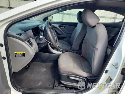 Zdjęcie 7 z 12 samochodu: 2014 HYUNDAI ELANTRA SE VIN:5NPDH4AE0EH467294 - miniatura