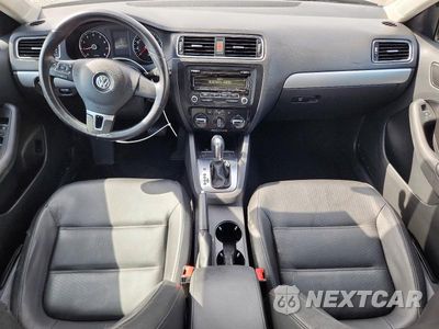 Zdjęcie 8 z 13 samochodu: 2014 VOLKSWAGEN JETTA SE VIN:3VWD17AJ1EM217430 - miniatura
