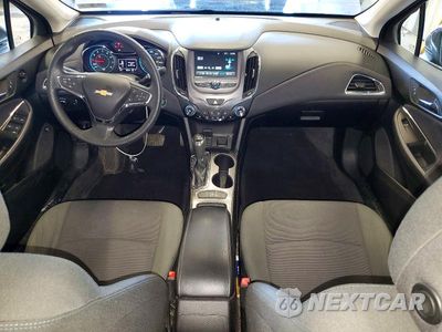Zdjęcie 8 z 13 samochodu: 2018 CHEVROLET CRUZE LT VIN:1G1BE5SM4J7228883 - miniatura