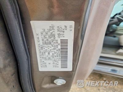 Zdjęcie 14 z 14 samochodu: 2004 TOYOTA SEQUOIA LIMITED VIN:5TDBT48A04S232606 - miniatura