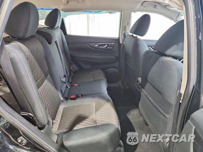 Zdjęcie 11 z 14 samochodu: 2018 NISSAN ROGUE S VIN:5N1AT2MV1JC796752 - miniatura