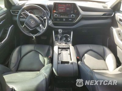 Zdjęcie 8 z 13 samochodu: 2022 TOYOTA HIGHLANDER XLE VIN:5TDGZRBH2NS226086 - miniatura