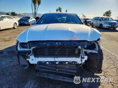 Piąte zdjęcie samochodu w środku: 2022 JAGUAR XF R-DYNAMIC SE VIN:SAJBL4GX8NCY90958 - miniatura
