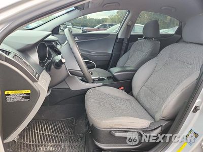 Zdjęcie 7 z 12 samochodu: 2012 HYUNDAI SONATA GLS VIN:5NPEB4AC2CH421144 - miniatura