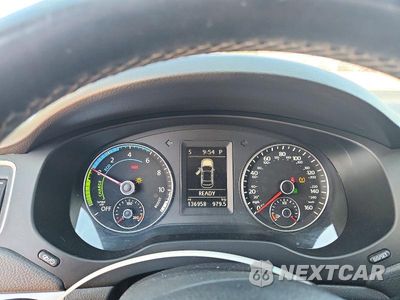 Zdjęcie 9 z 12 samochodu: 2013 VOLKSWAGEN JETTA HYBRID VIN:3VW637AJ7DM278508 - miniatura
