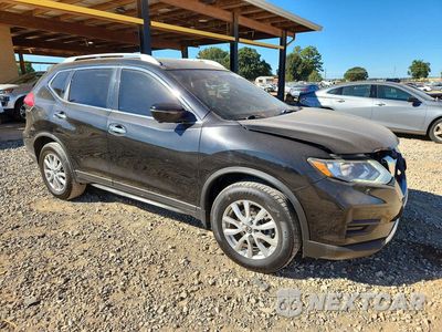 Czwarte zdjęcie samochodu z boku: 2017 NISSAN ROGUE SV VIN:KNMAT2MT9HP613992 - miniatura
