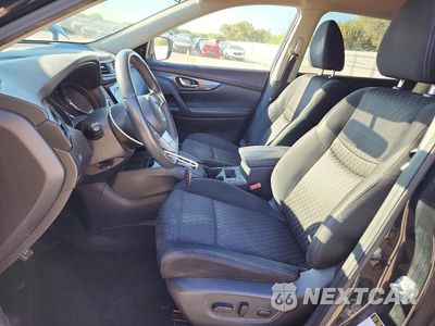 Zdjęcie 7 z 12 samochodu: 2017 NISSAN ROGUE SV VIN:KNMAT2MV4HP576092 - miniatura